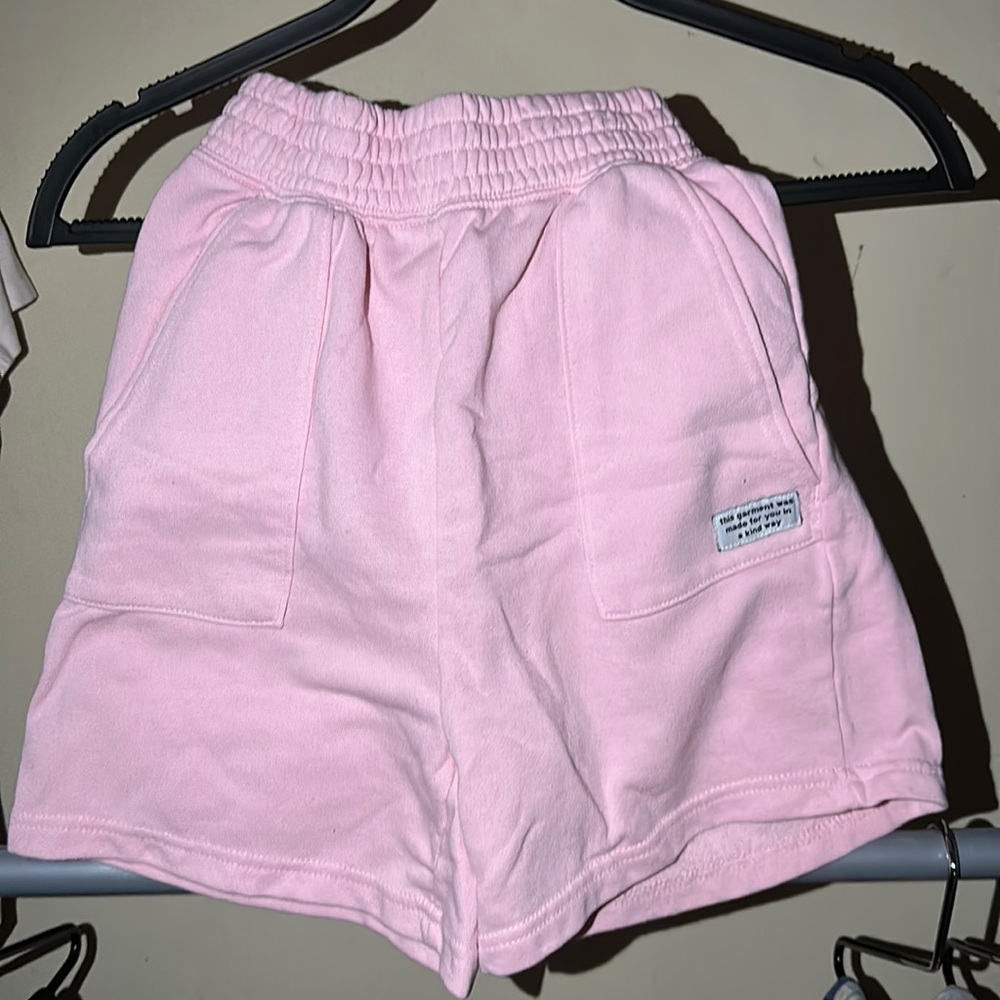 pink shorts